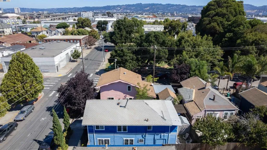 1234 Willow St, Oakland, California 94607 home-pic-39